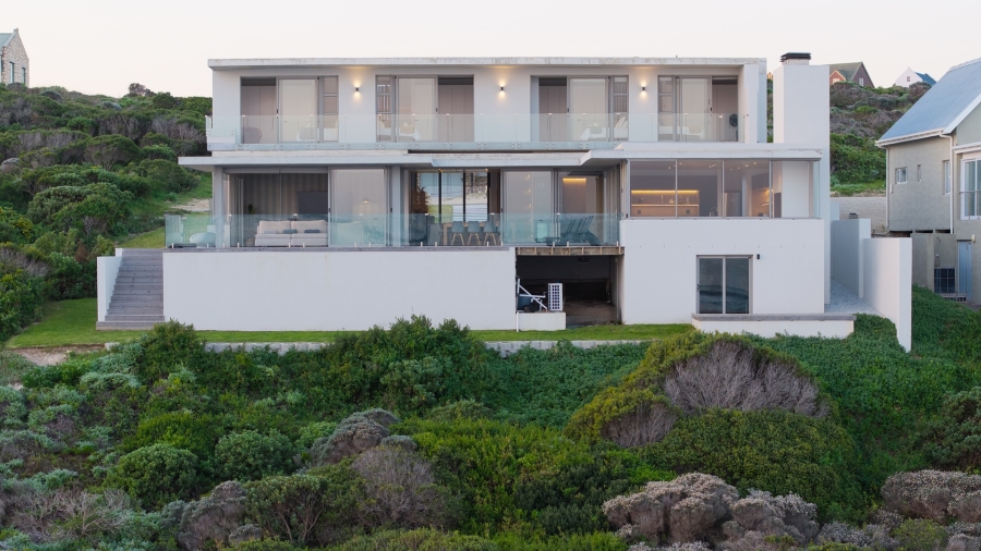 5 Bedroom Property for Sale in Suiderstrand Western Cape
